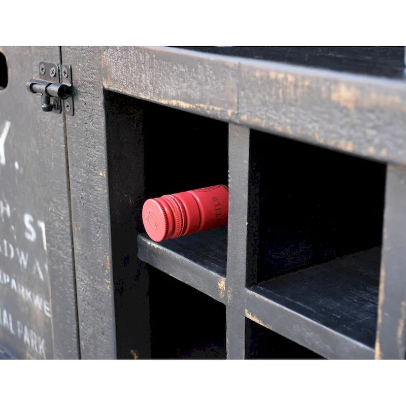 City Wine Cabinet & Bar - New York - 36 - with Graffiti